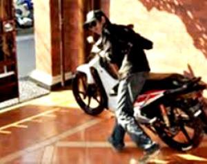 Ditodong Begal , Honda Vario Lesap